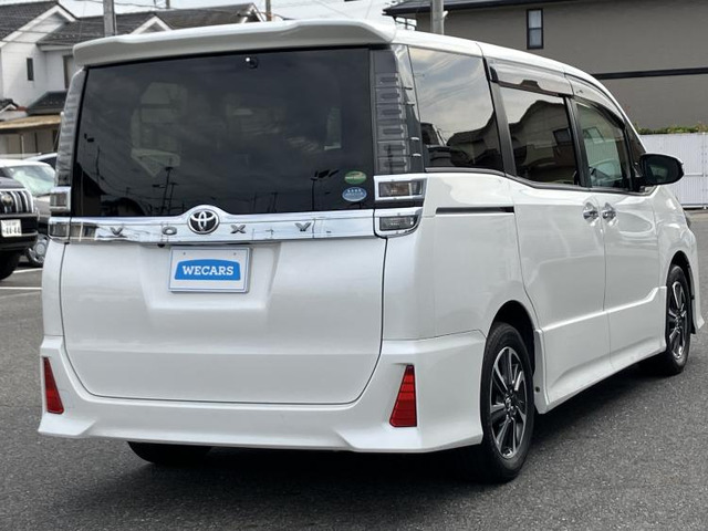 ヴォクシー2.0 ZS 煌
