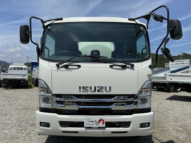 フォワードミキサー車