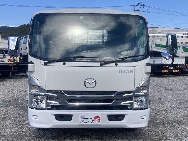 タイタン