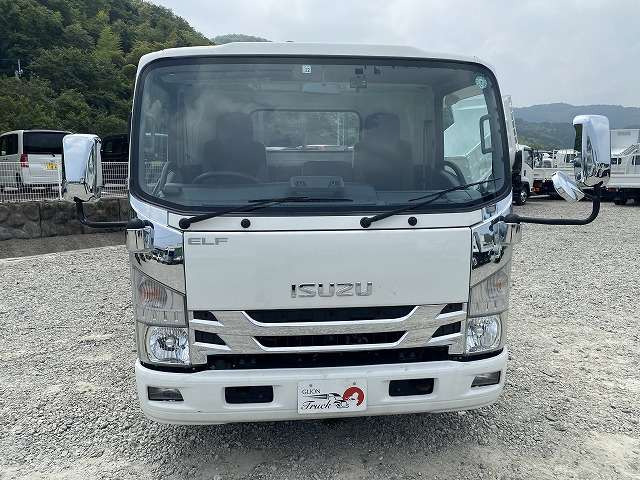 エルフ積載車