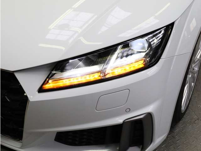 TTクーペ2.0 TFSI Sラインパッケージ