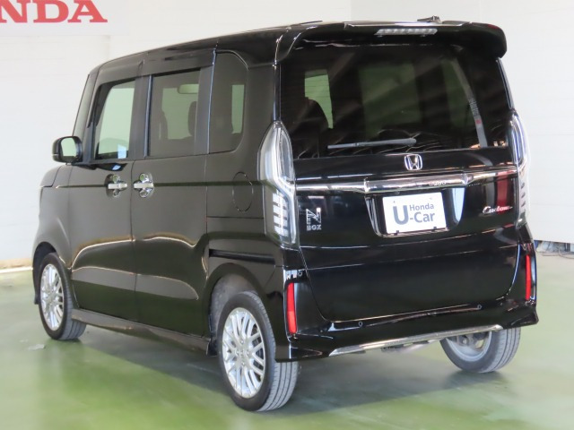 N-BOXカスタムL ターボ 4WD