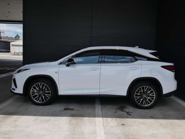 RX300 Fスポーツ 4WD