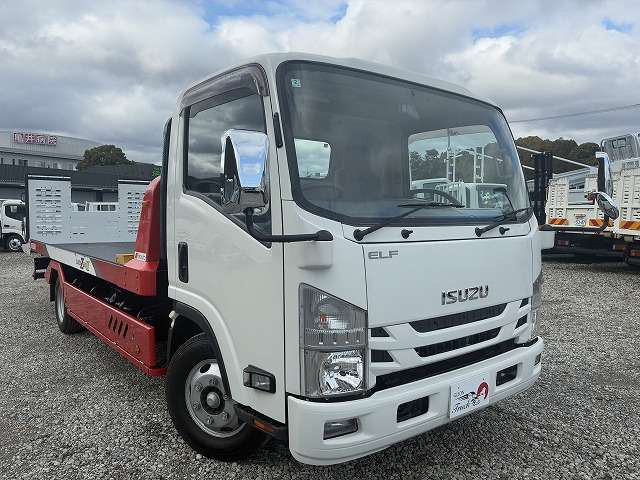 エルフ積載車