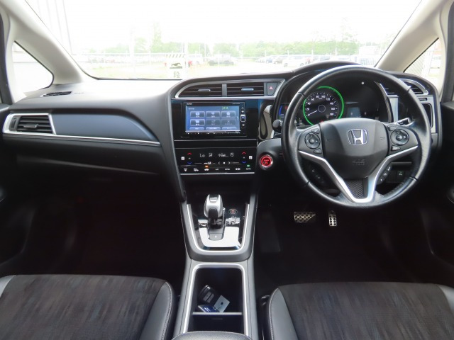 シャトル1.5 ハイブリッド X ホンダセンシング 4WD