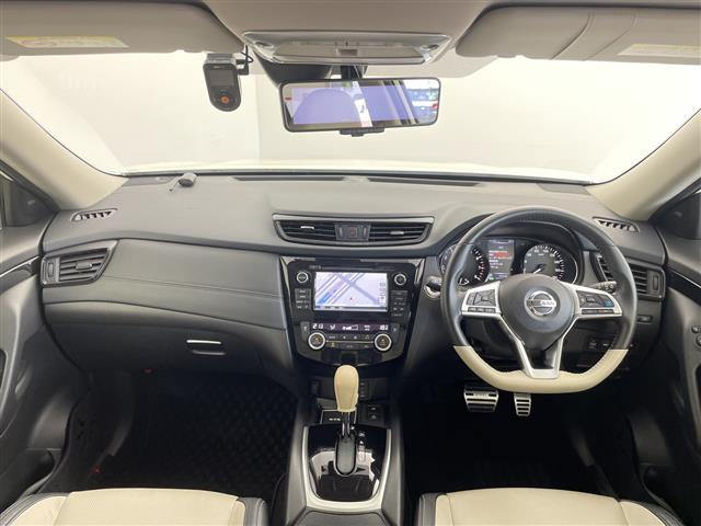 エクストレイル2.0 モードプレミア i 4WD