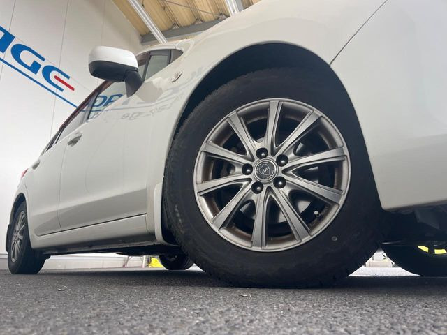 �y15�C���`�A���~�z�C�[���z�O�ςɃ}�b�`�����A���~�z�C�[���𑕒����Ă���܂��B�e��A���~�z�C�[����A�X�^�b�h���X�^�C�����戵�����Ă���܂��B���񂲑��k����������