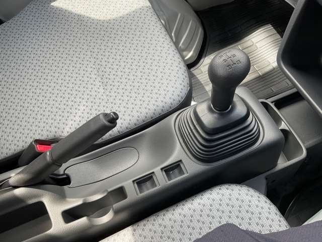 クリッパートラックDX 4WD