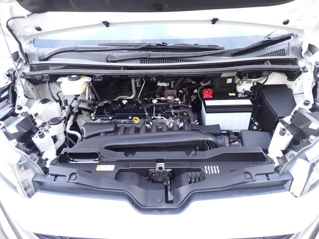 エンジンルームもきれいですよ。機関機構系も良好です。納車前に点検整備も行います。エンジンオイル・オイルフィルター等は交換致します。