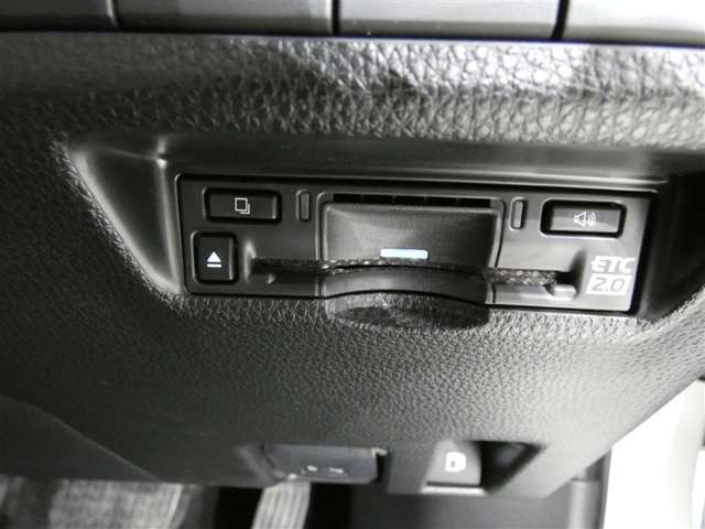 RAV42.5 ハイブリッド アドベンチャー オフロードパッケージ II E-Four 4WD