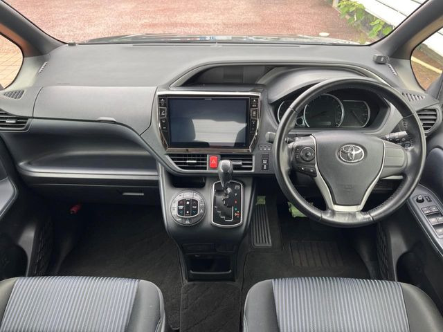 ヴォクシー2.0 ZS 煌