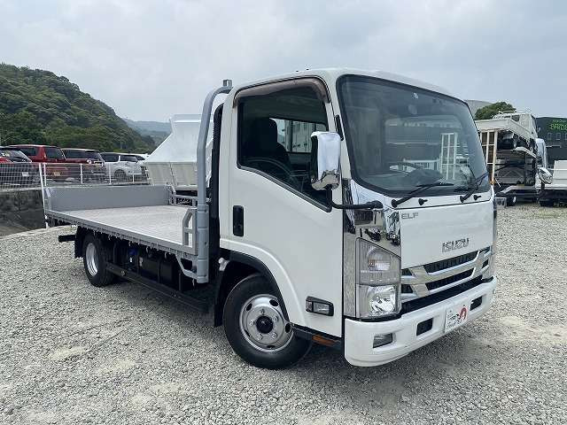 エルフ積載車