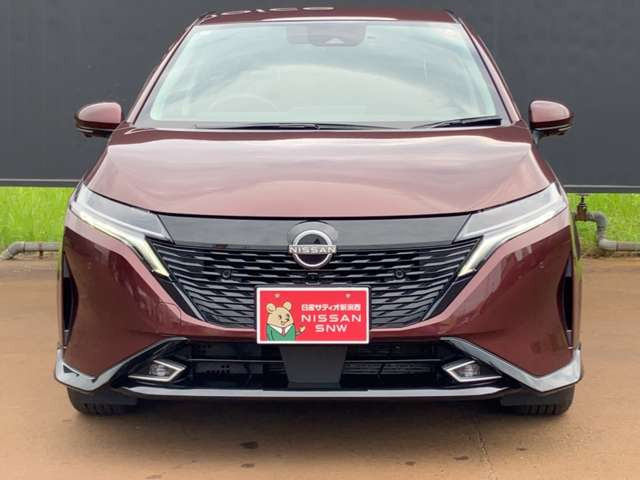 ノートオーラ1.2 G FOUR レザーエディション 4WD
