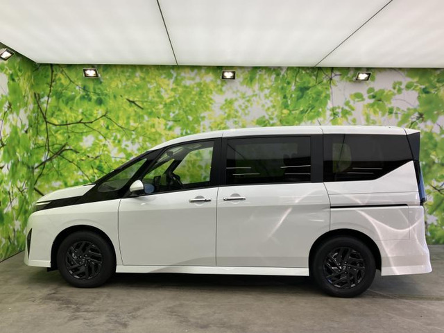 セレナ1.4 e-POWER ハイウェイスターV