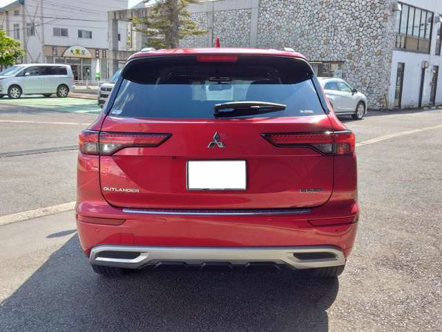 アウトランダーPHEV 2.4 P 4WD