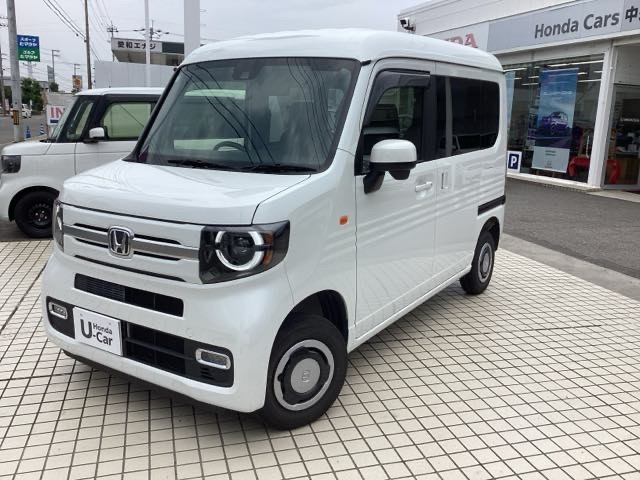 N-VAN+スタイル ファン ターボ  4WD