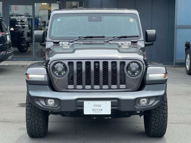 グラディエーター3.6 ルビコン 4WD