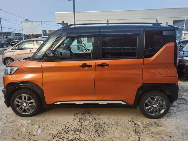 デリカミニT プレミアム 4WD