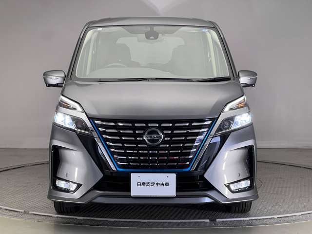 セレナ1.2 e-POWER ハイウェイスターV