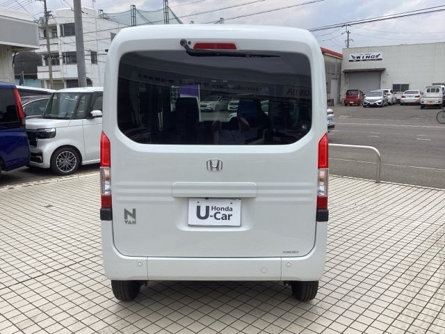 N-VAN+スタイル ファン ターボ  4WD