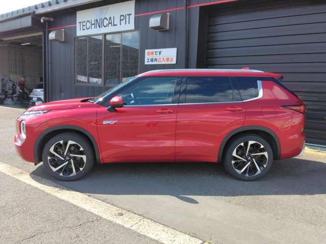 アウトランダーPHEV 2.4 P 4WD