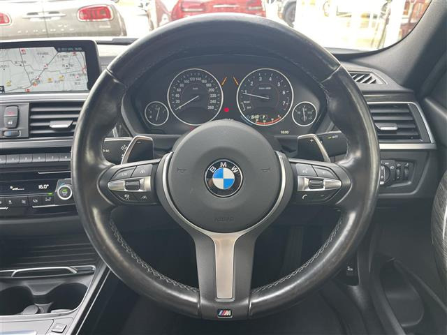 3シリーズセダン320i