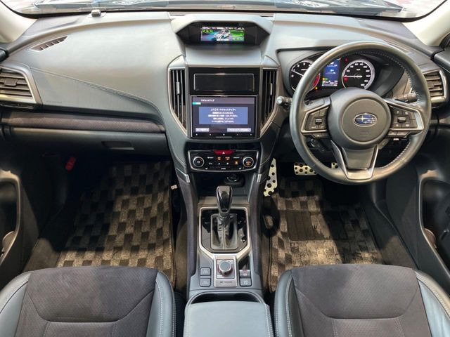 フォレスター1.8 スポーツ 4WD