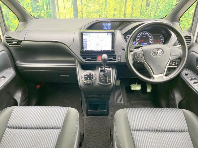 ヴォクシー2.0 ZS 煌