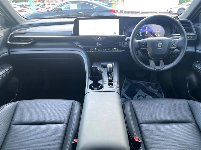 クラウンクロスオーバー2.5 G アドバンスト レザー パッケージ E-Four 4WD