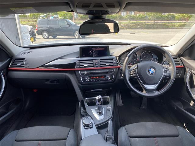 3シリーズセダン320d スポーツ