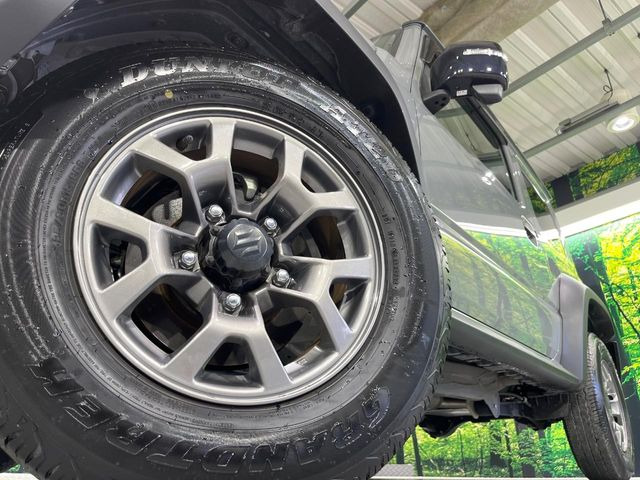 �y����15�C���`�A���~�z�C�[���z�O�ςɃ}�b�`���������A���~�z�C�[���𑕒����Ă���܂��B�e��ЊO�A���~�z�C�[����A�X�^�b�h���X�^�C�����戵�����Ă���܂��B���񂲑��k����������
