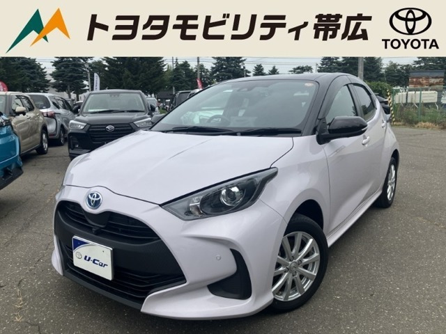 ヤリス1.5 ハイブリッド G E-Four 4WD