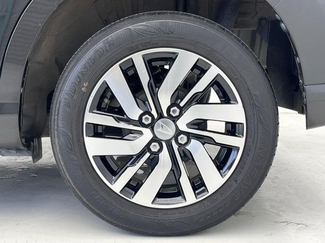 �y����14�C���`�A���~�z�C�[���z�O�ςɃ}�b�`���������A���~�z�C�[���𑕒����Ă���܂��B�e��ЊO�A���~�z�C�[����A�X�^�b�h���X�^�C�����戵�����Ă���܂��B���񂲑��k����������