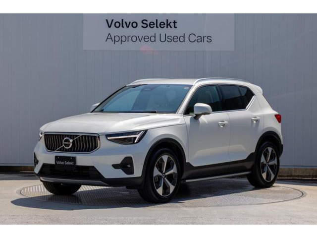 XC40ウルトラ B4 AWD 4WD