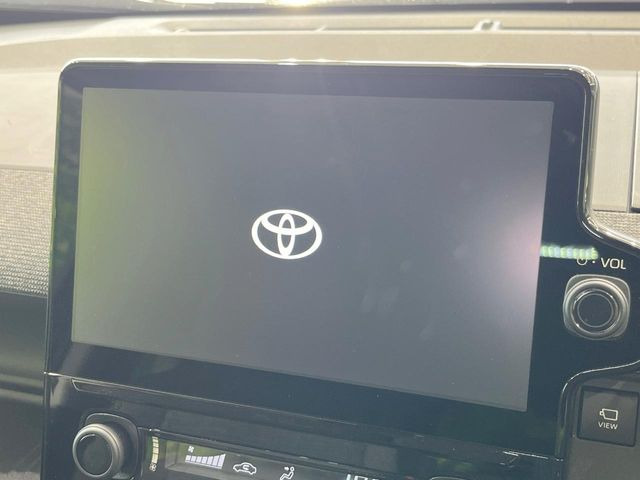 �y10.5�C���` �f�B�X�v���C�I�[�f�B�I�z���ʂ̃f�B�X�v���C��AppleCarPlay��AndroidAuto�����p�\�B�傫�ȉ�ʂŃX�}�z�i�r�A�v���������p���������܂���