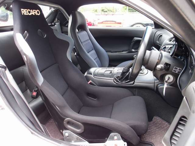 �l�C��BRIDE����RECARO���Ȃǂ̃X�|�[�c�V�[�g�������ȋ��z�ɂĂ����t���\�ł��B�t���o�P�b�g�V�[�g����Z�~�o�P�b�g�V�[�g�܂ŁA���C�y��047-492-4000�܂ł��₢���킹�������܂�