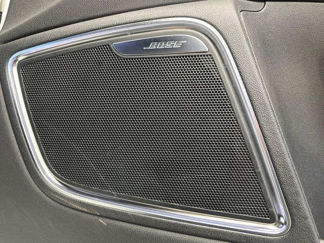 ��BOSE�T���E���h�V�X�e��:���f�����ɍœK�Ȓ������{���ꂽ�A�l�C�̃T�E���h�V�X�e���ł��B�ʏ�̃X�s�[�J�[�Ɣ�r���Ă����̍L���肪�������܂��B���񂲗��X�̏ゲ�̊����������B