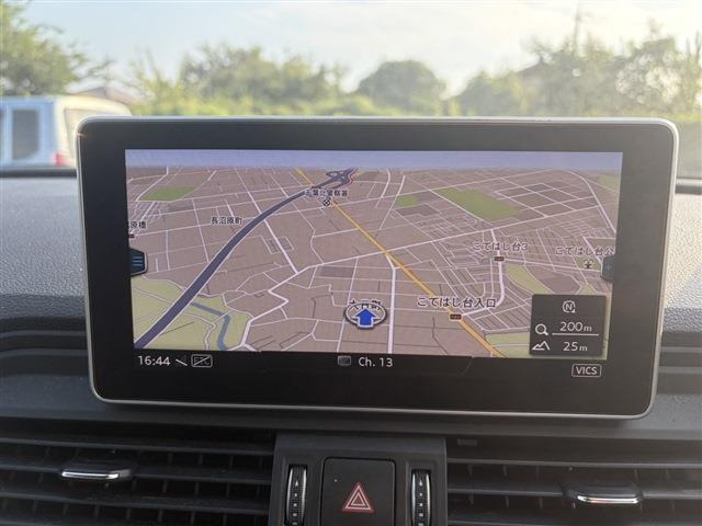 Q5TDI 1stエディション ブラックスタイリング ディーゼル 4WD