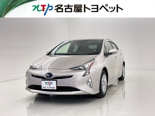 プリウス1.8 S セーフティ プラス E-Four 4WD