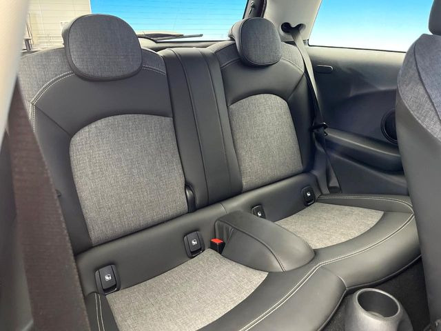 ���㕔���Ȃ��C�ɂȂ�悤�ȃL�Y�E�����ւ��蓙�A�傫�ȃ_���[�W�͂Ȃ��A�ǍD�ȏ�Ԃł��B