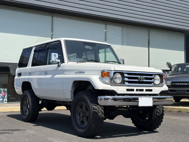 ランドクルーザー704.2 LX ディーゼル 4WD