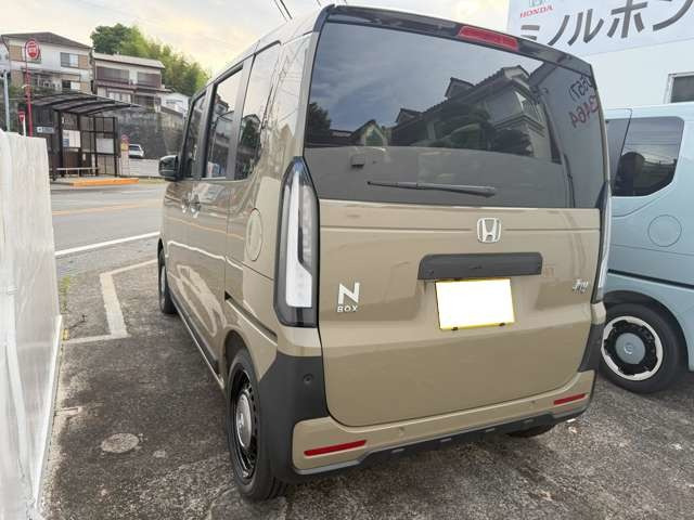 N-BOXジョイ 2トーン