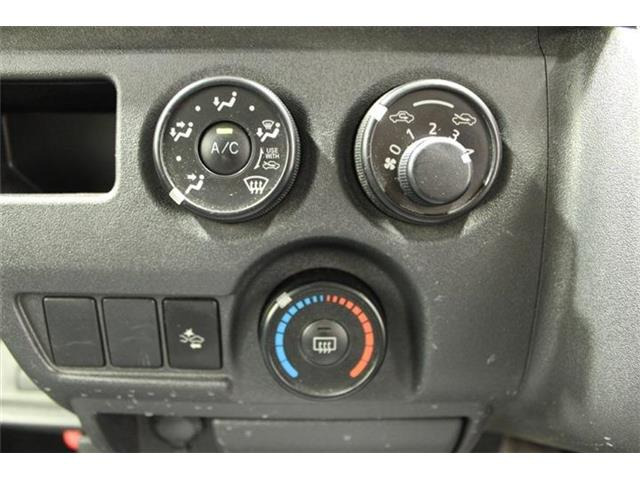 ハイエースバン2.8 DX ロング ディーゼル 4WD