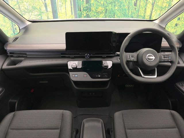 セレナ1.4 e-POWER ハイウェイスターV