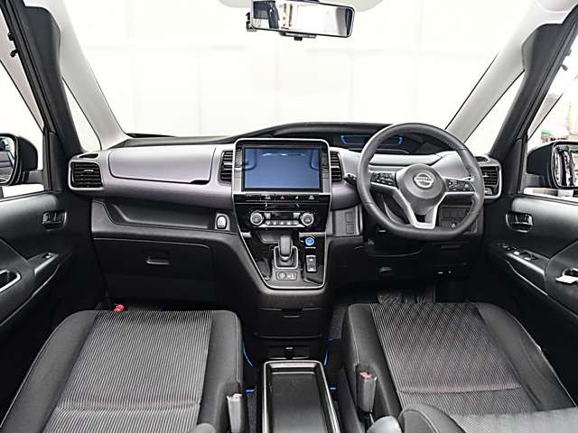 セレナ1.2 e-POWER ハイウェイスターV