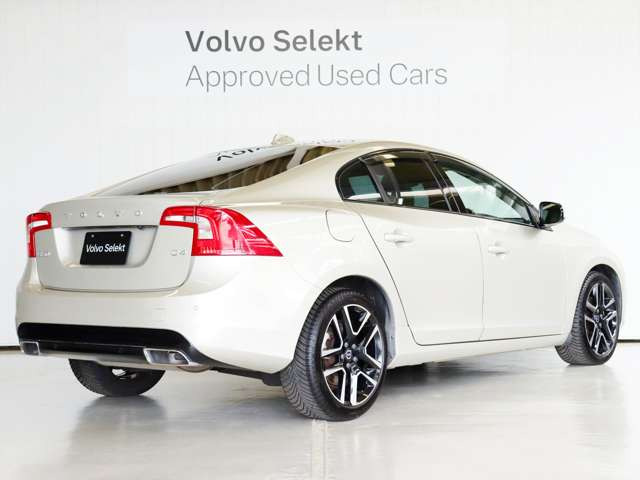 S60D4 ダイナミック エディション ディーゼル