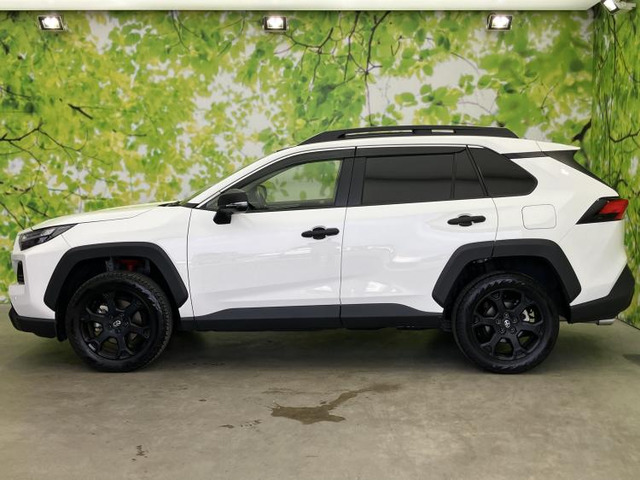 RAV42.5 ハイブリッド アドベンチャー オフロードパッケージ II E-Four 4WD