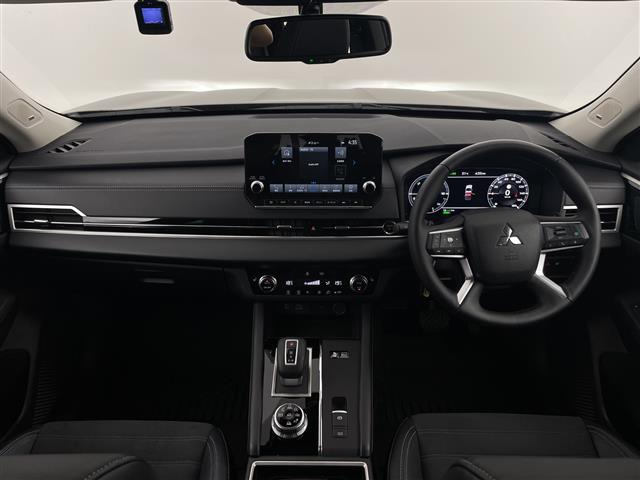 アウトランダーPHEV2.4 G 4WD