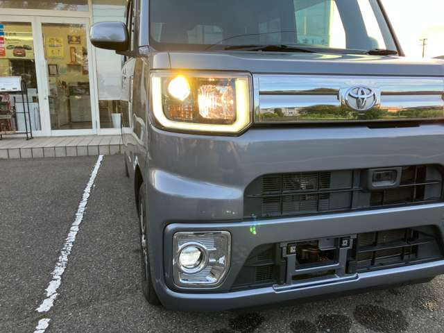 ピクシスメガGターボ SAII 4WD