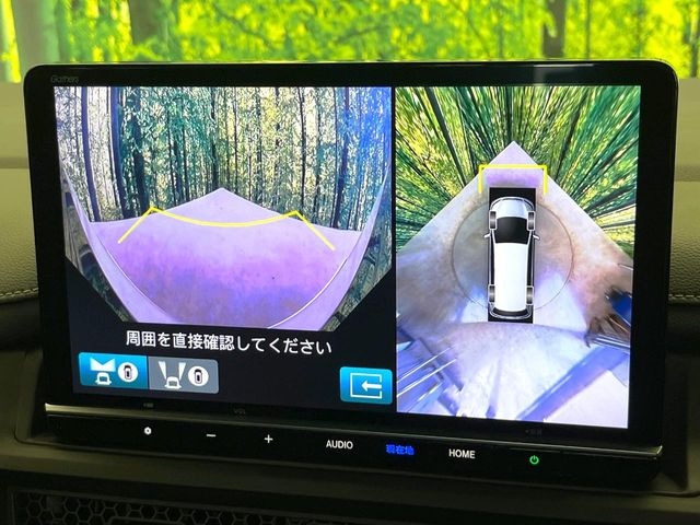 【マルチビューカメラシステム】専用のカメラにより、上から見下ろしたような視点で360度クルマの周囲を確認することができます☆縦列駐車や幅寄せ時に活躍してくれます♪